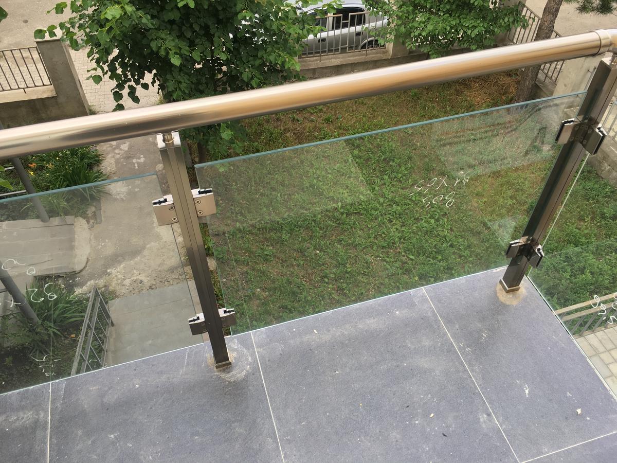 Khashuri Kmg Hotel מראה חיצוני תמונה