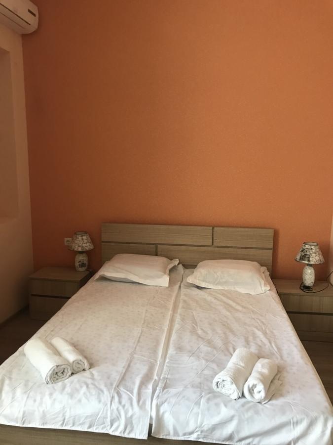 Khashuri Kmg Hotel מראה חיצוני תמונה