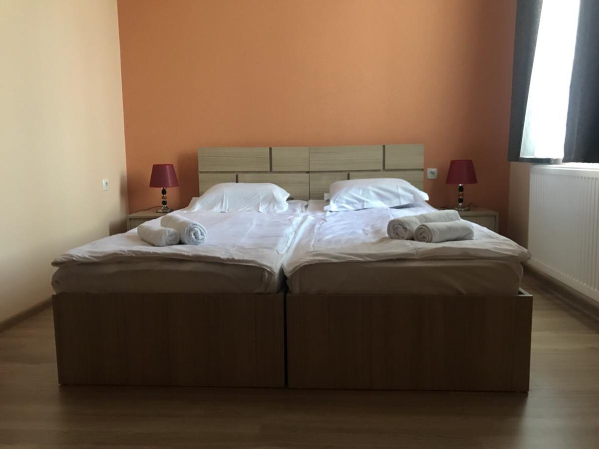 Khashuri Kmg Hotel מראה חיצוני תמונה