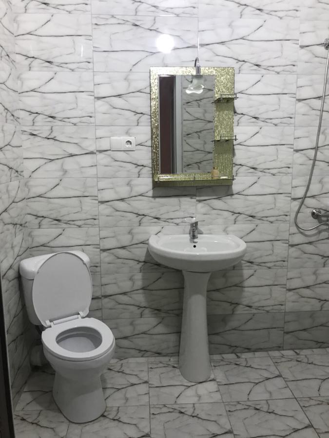 Khashuri Kmg Hotel מראה חיצוני תמונה